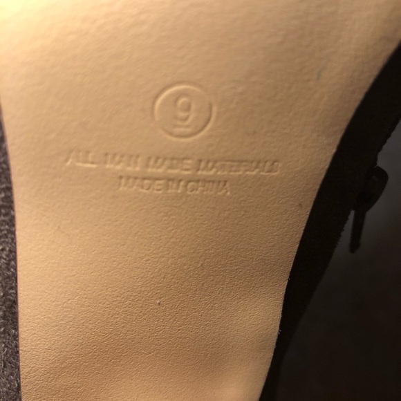 VENUS Brown Suede Ankle Booties size 9 NWOT - Picture 13 of 14